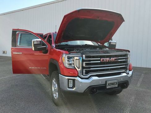 Used 2023 GMC Sierra 2500 SLT w/ SLT Premium Package image 11