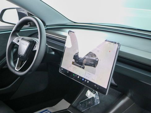 Used 2025 Tesla Model 3 Performance AWD/4WD image 23