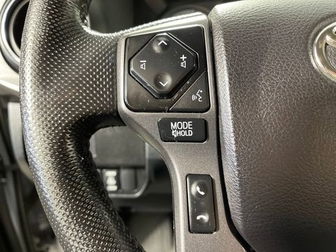 Certified 2020 Toyota Tacoma TRD Off-Road w/ Technology Package image 26