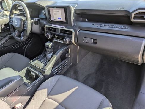 Used 2024 Toyota Tacoma SR image 31