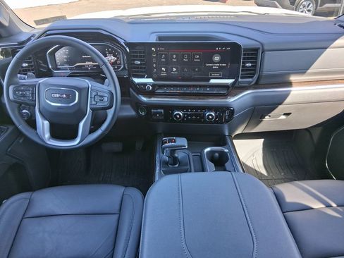 Used 2024 GMC Sierra 1500 Elevation w/ Elevation Premium Package image 18