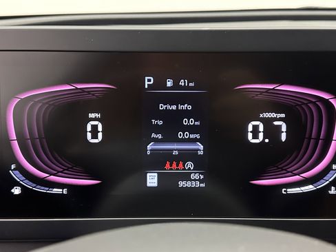 Used 2023 Kia Sportage LX image 17