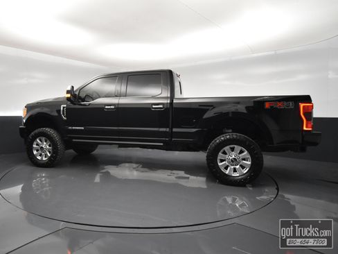 Used 2018 Ford F250 Platinum w/ Platinum Ultimate Package AWD/4WD image 3