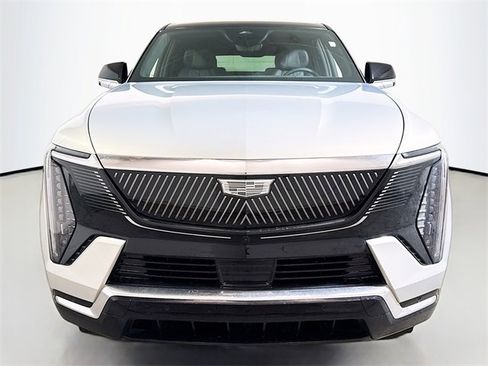 New 2025 Cadillac Escalade IQ Luxury 1 w/ Smart Trailering package image 2