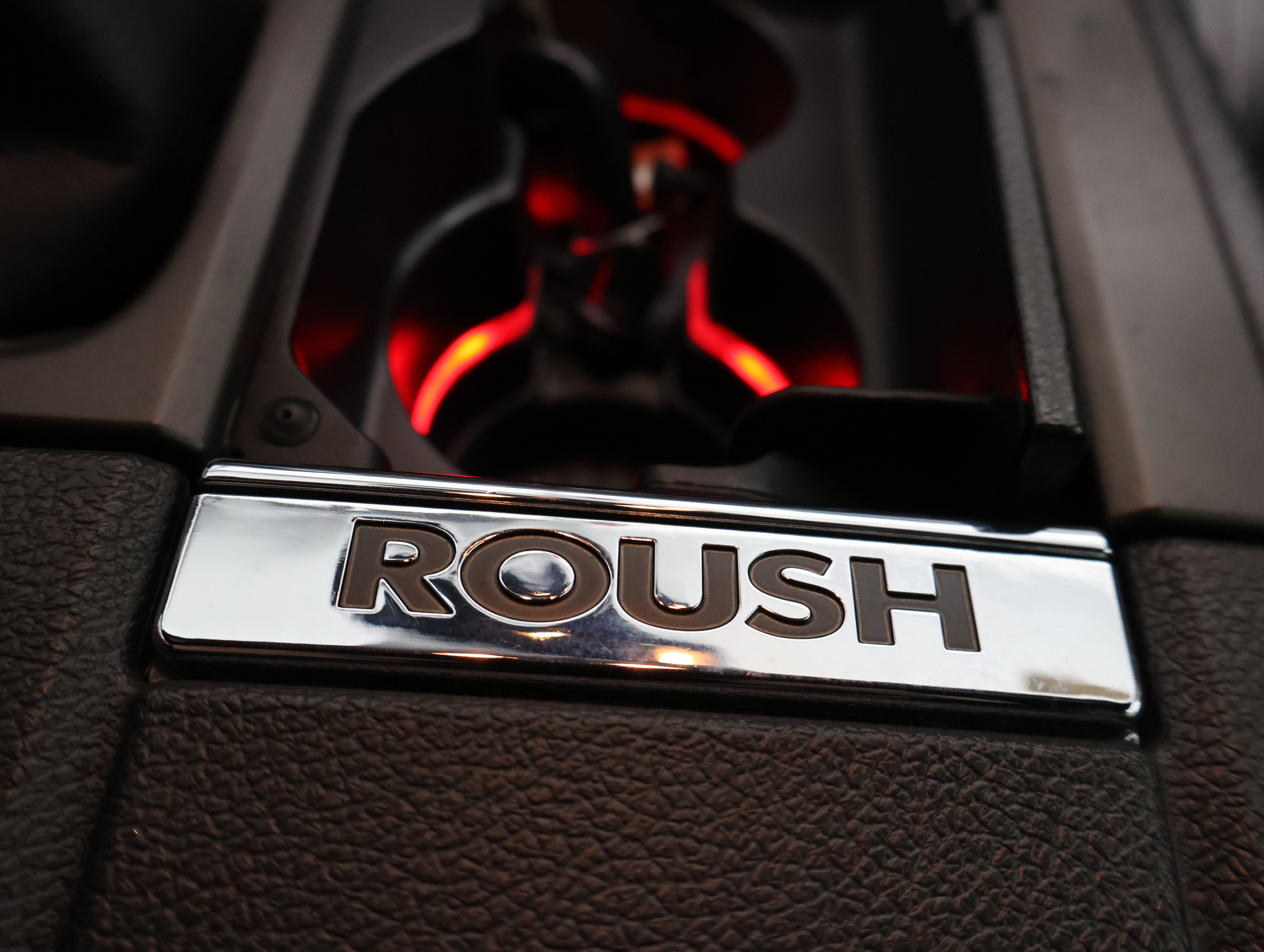 Used 2013 Ford Mustang GT Premium RWD image 45