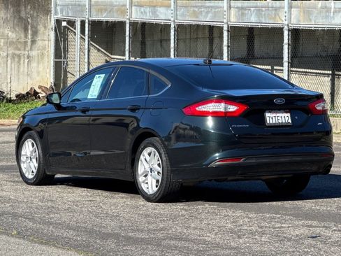 Used 2014 Ford Fusion SE image 6