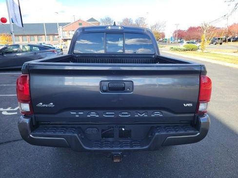 Certified 2022 Toyota Tacoma SR image 5