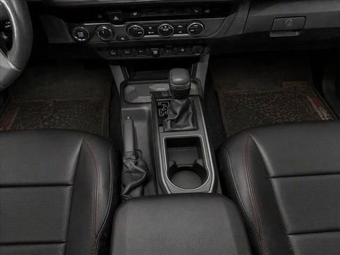 Used 2021 Toyota Tacoma TRD Pro AWD/4WD image 13