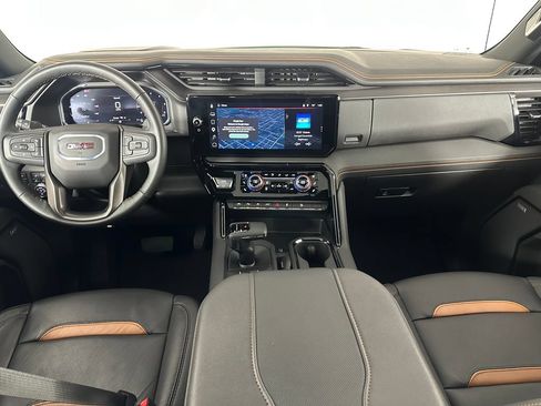 Used 2026 GMC Sierra 1500 AT4 w/ AT4 Premium Package AWD/4WD image 10