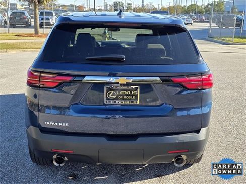 Used 2023 Chevrolet Traverse LS w/ Safety Package image 3