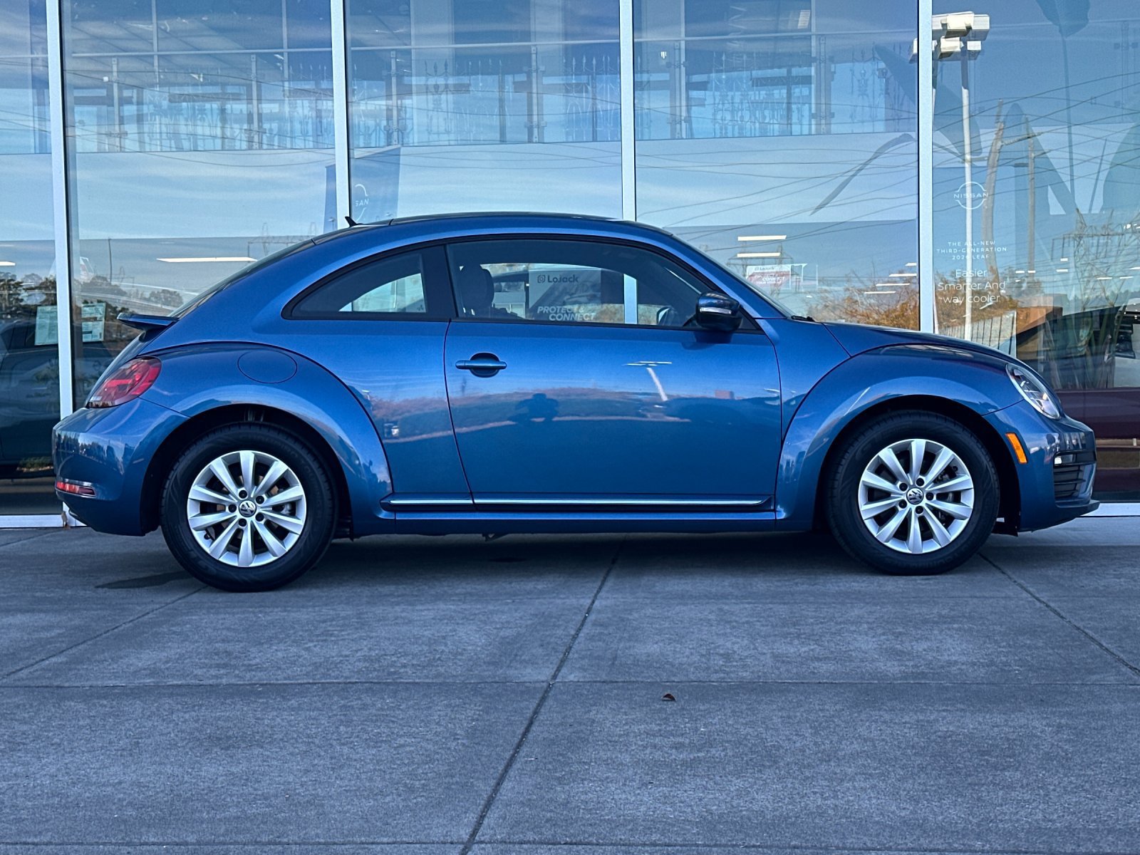 Used 2019 Volkswagen Beetle 2.0T S FWD image 3