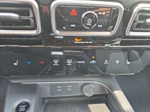 New 2026 Nissan Sentra SV FWD image 4
