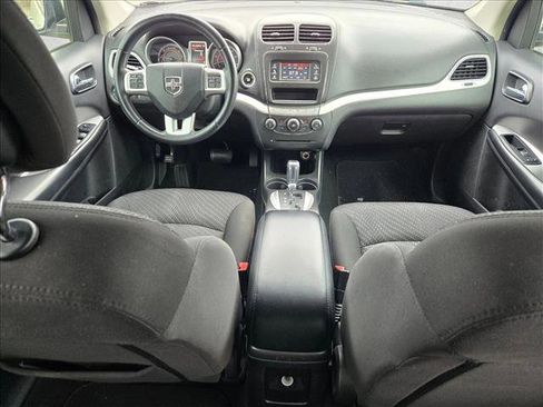 Used 2018 Dodge Journey SE w/ Popular Equipment Group image 14