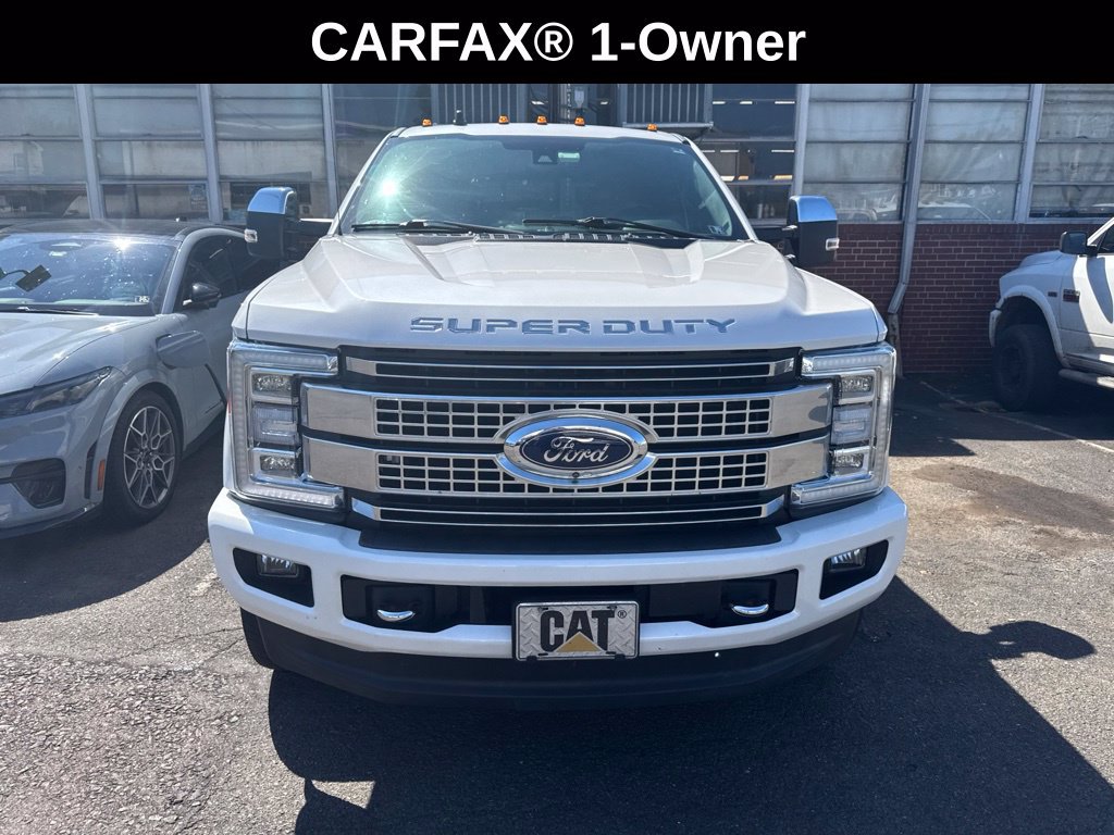 Used 2019 Ford F250 Platinum w/ Platinum Ultimate Package AWD/4WD image 2