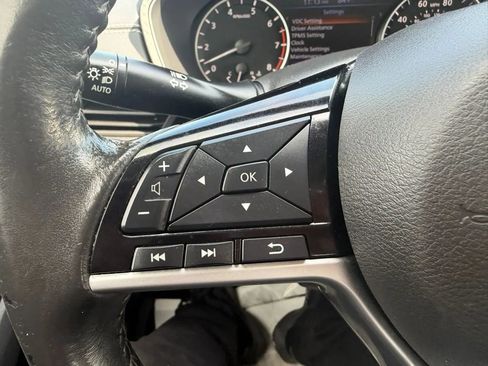 Used 2022 Nissan Altima 2.5 SV w/ SV Premium Package FWD image 13