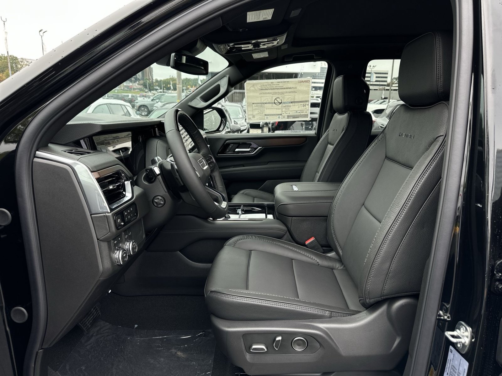 New 2027 GMC Yukon Denali w/ Sun & Power Step Package AWD/4WD image 13