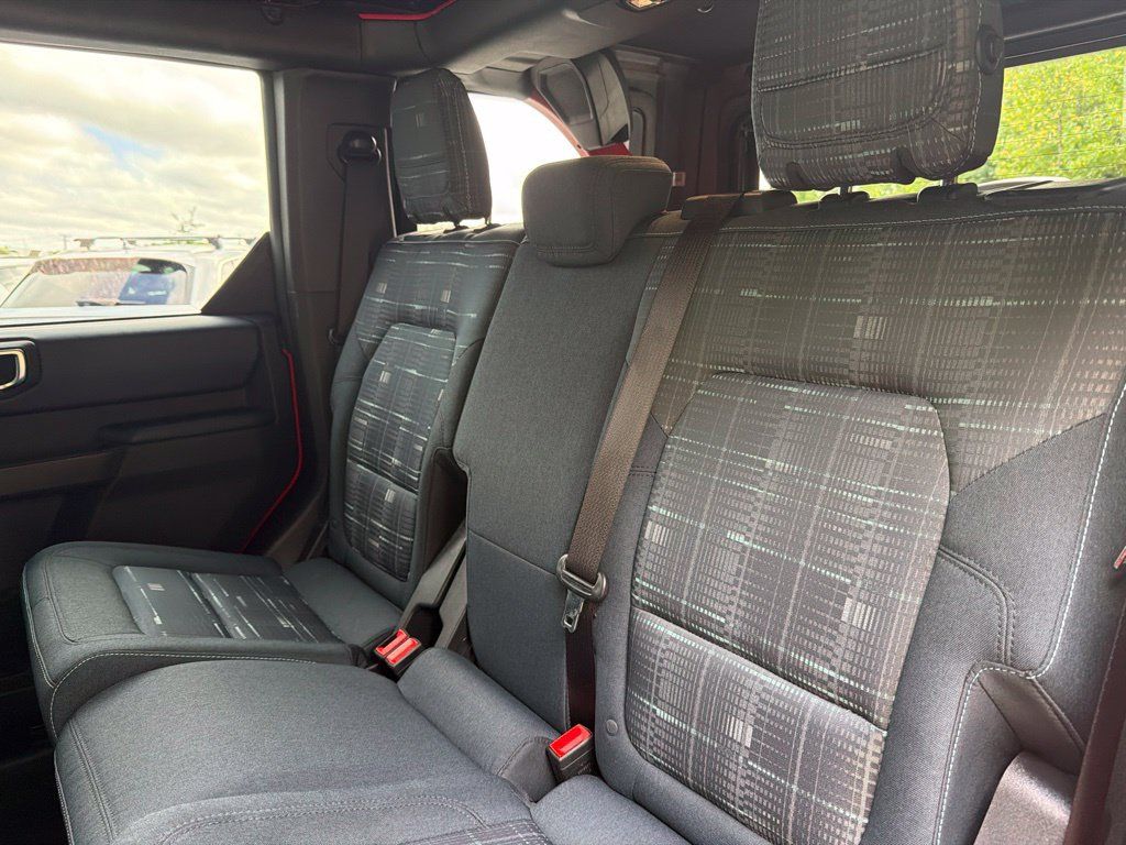 Used 2023 Ford Bronco Heritage Edition AWD/4WD image 13