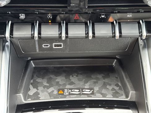 New 2026 GMC Canyon AT4 w/ Technology Plus Package image 38