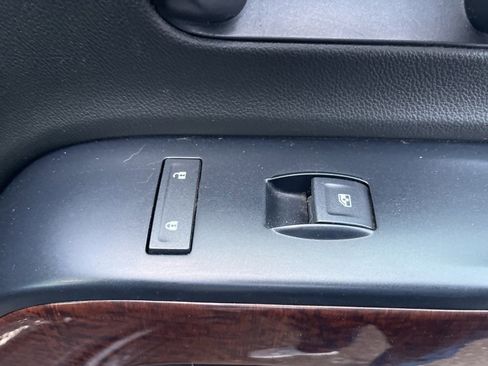 Used 2018 GMC Sierra 1500 SLE w/ SLE Value Package image 10