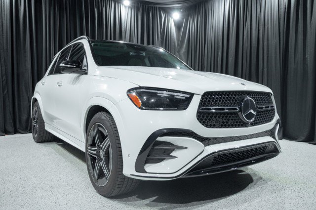 Used 2026 Mercedes-Benz GLE 450 4MATIC image 3