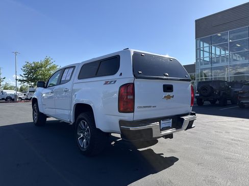 Used 2017 Chevrolet Colorado Z71 AWD/4WD image 3