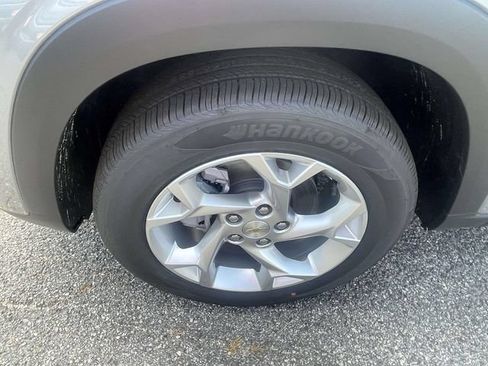 New 2026 Chevrolet Trax LS w/ LS Convenience Package FWD image 9