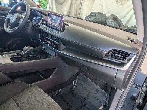 Used 2023 Nissan Rogue SV image 20