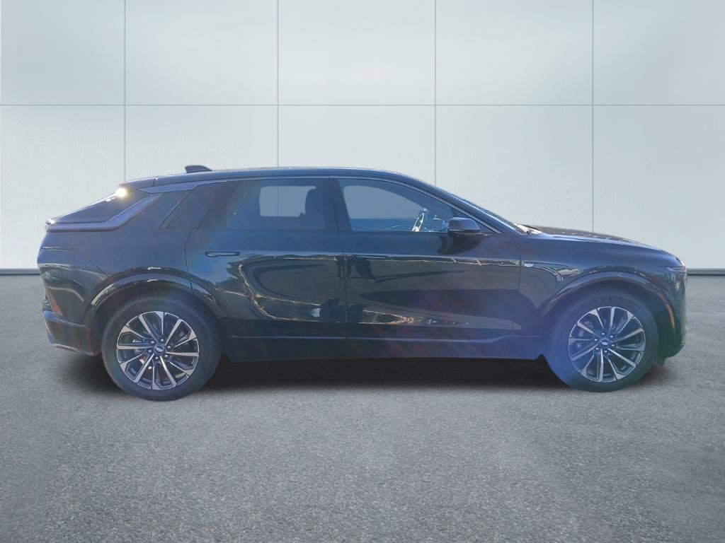 Certified 2024 Cadillac Lyriq Sport AWD/4WD image 8