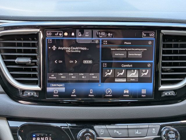 Used 2024 Chrysler Pacifica Touring-L FWD image 19