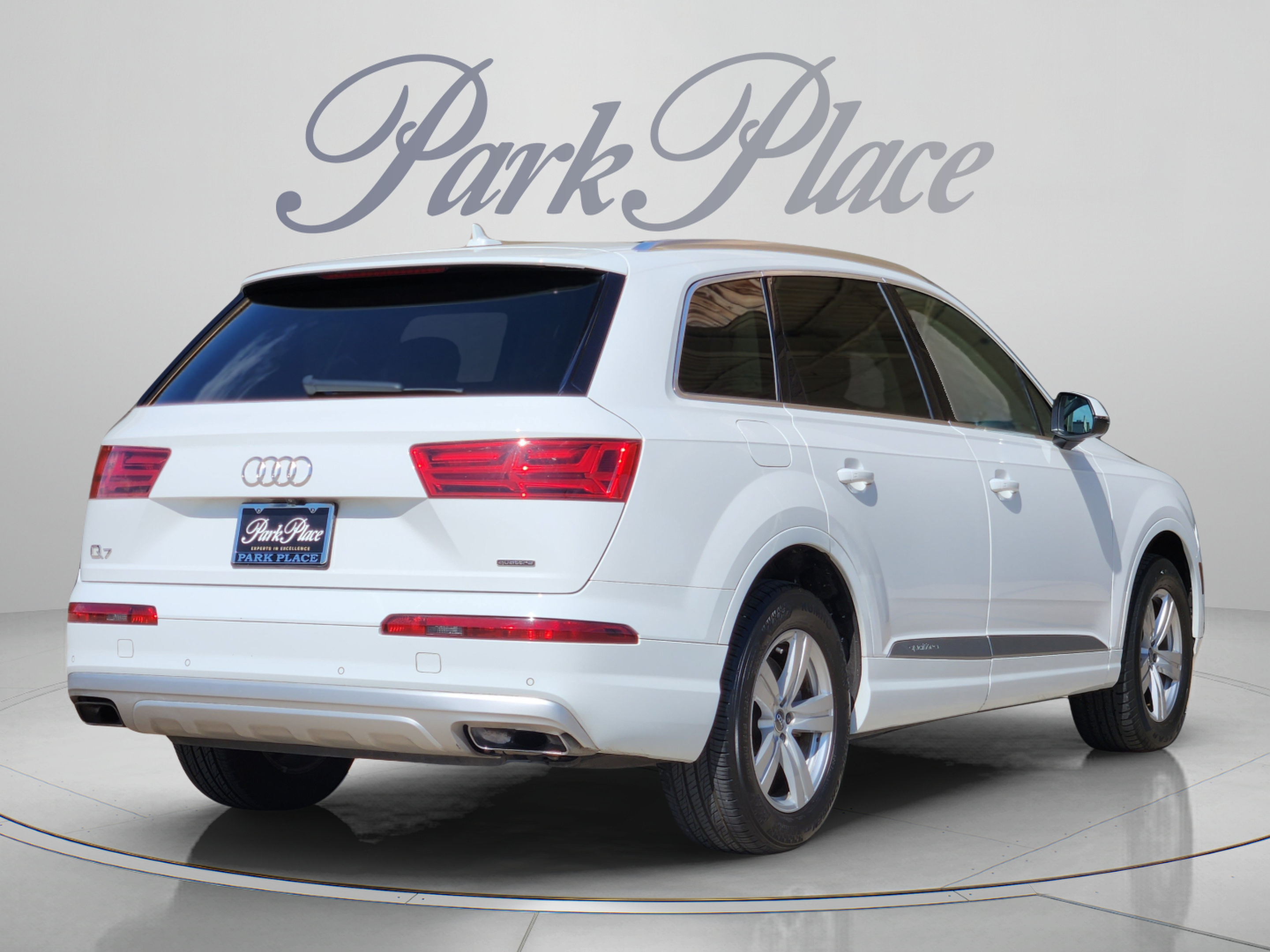 Used 2017 Audi Q7 2.0T Premium AWD/4WD image 6