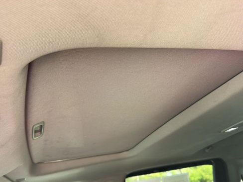 Used 2019 Chevrolet Silverado 1500 LTZ w/ LTZ Premium Package AWD/4WD image 16
