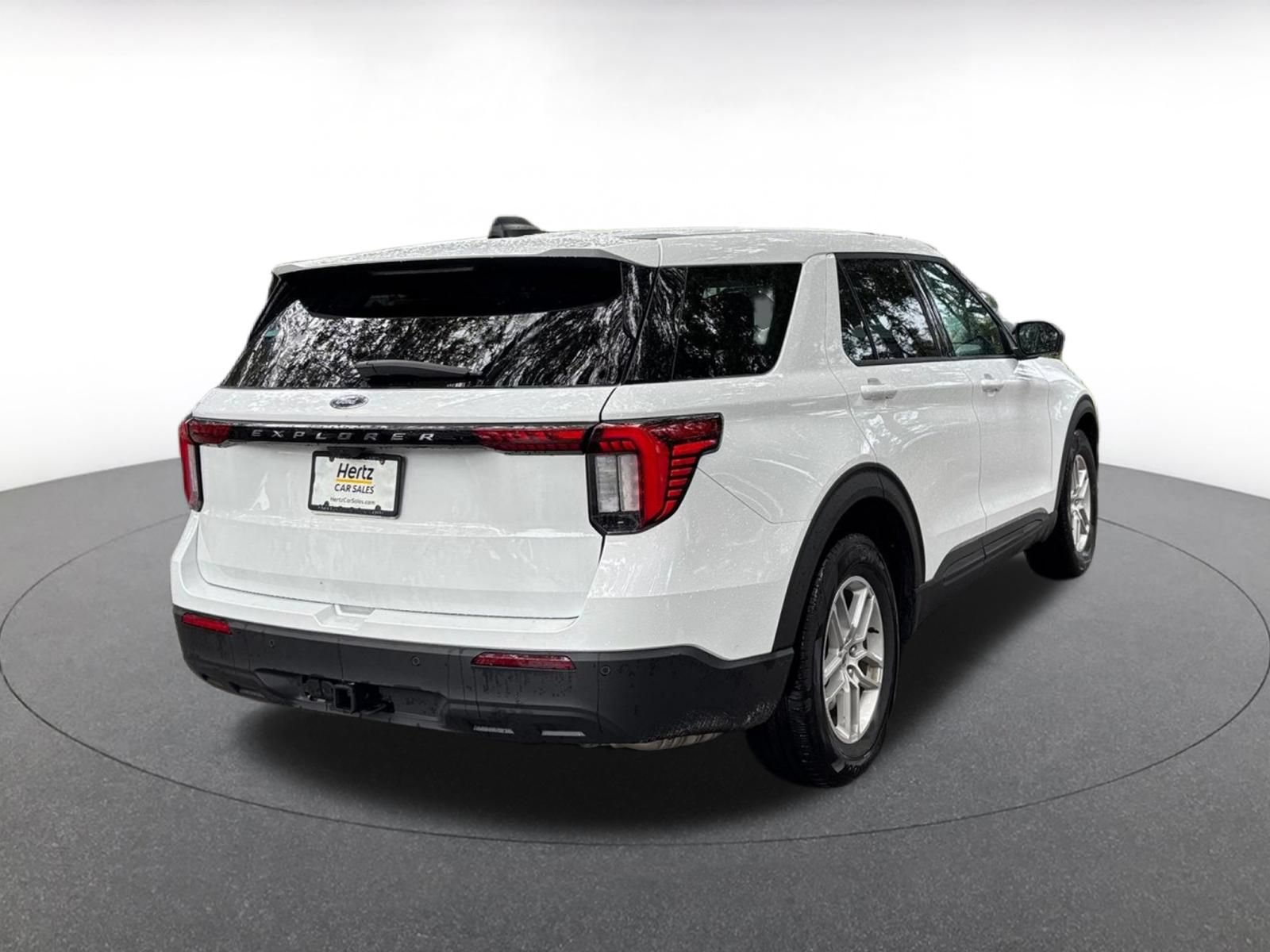 Used 2026 Ford Explorer Active RWD image 12