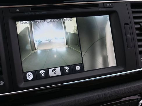 Used 2016 Kia Sedona SX Limited image 30