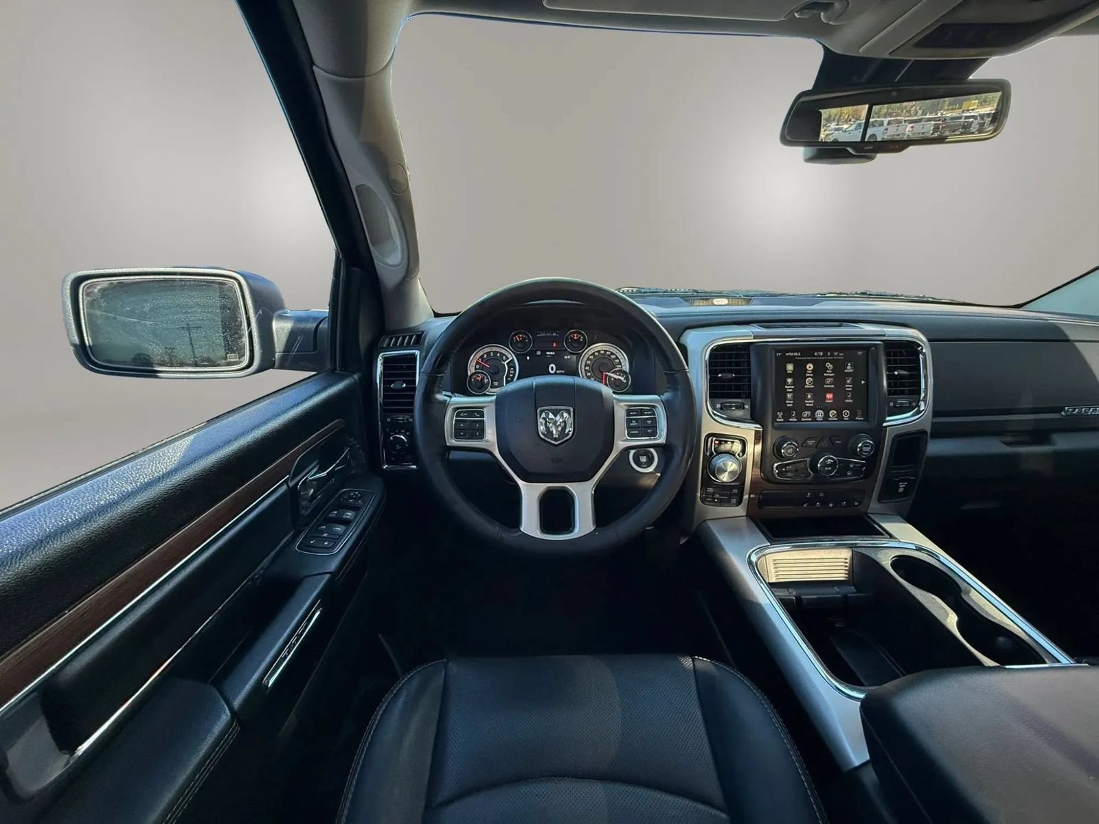 Used 2016 RAM 1500 Laramie w/ Convenience Group AWD/4WD image 42