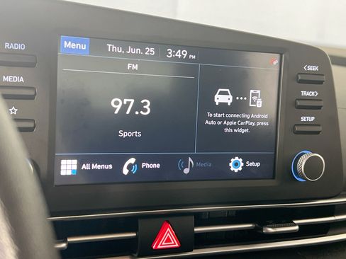 Used 2023 Hyundai Elantra SEL FWD image 14