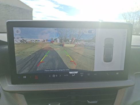 New 2026 Ford Explorer Active w/ Active Comfort Package image 28