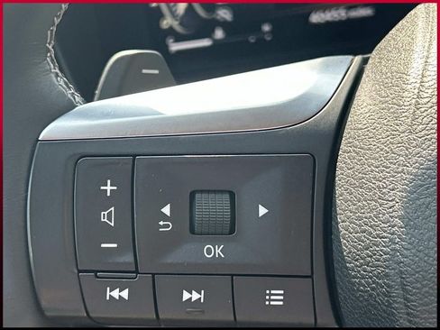 Used 2023 INFINITI QX60 Sensory w/ Cargo Package FWD image 31