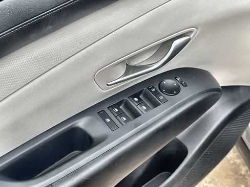 Used 2025 Hyundai Tucson SEL FWD image 14
