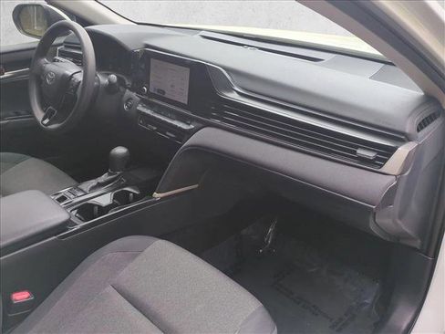 Used 2025 Toyota Camry LE image 25