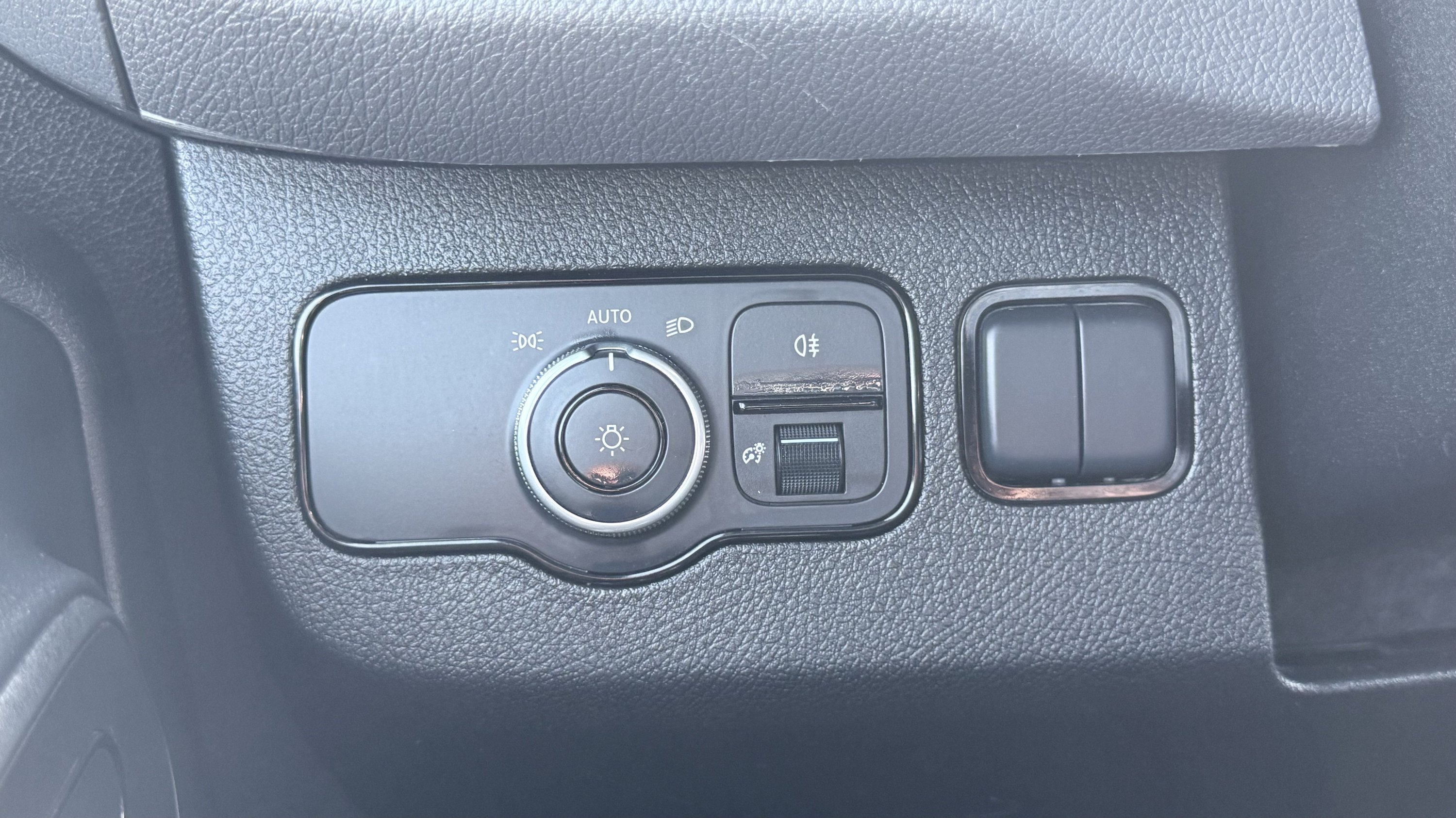 Used 2024 Mercedes-Benz Sprinter 2500 image 44
