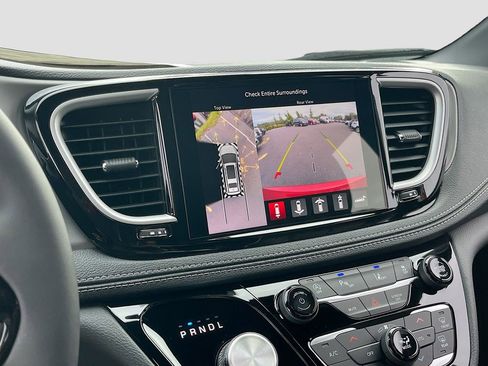 New 2027 Chrysler Pacifica Touring Plus FWD image 14