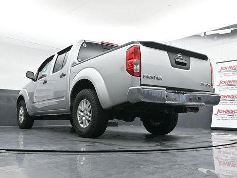 Used 2017 Nissan Frontier SV image 21