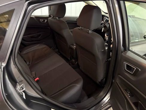 Used 2015 Ford Fiesta SE w/ Comfort Package FWD image 13