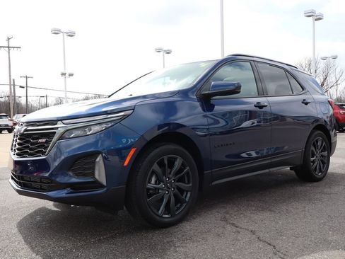 Used 2023 Chevrolet Equinox RS w/ LPO, Floor Liner Package image 8
