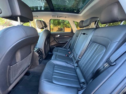 Used 2019 Audi Q5 2.0T Premium AWD/4WD image 16