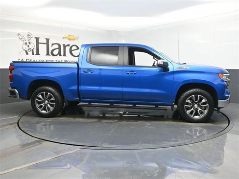 Used 2022 Chevrolet Silverado 1500 LT image 1