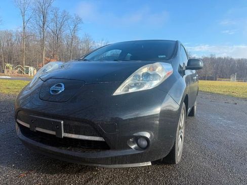 Used 2014 Nissan Leaf SL image 1