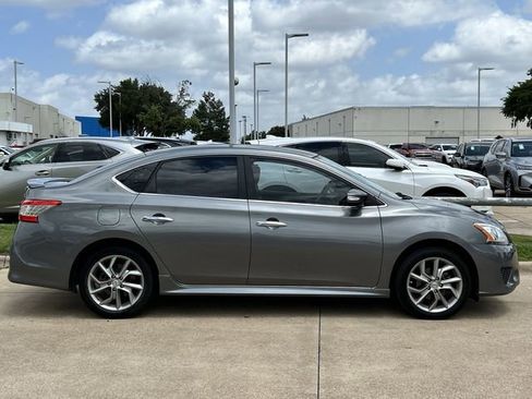 Used 2015 Nissan Sentra SR FWD image 3