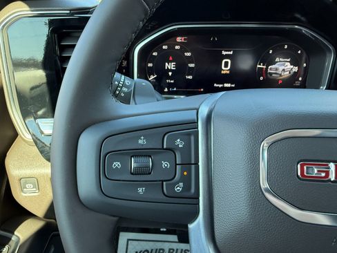 New 2026 GMC Sierra 1500 SLT image 27