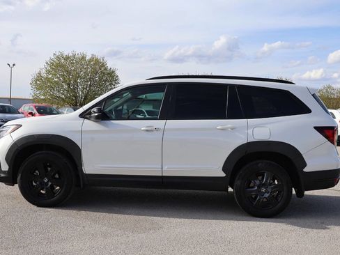Used 2022 Honda Pilot TrailSport image 8
